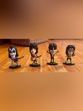 KISS Bobblehead Collectible
Gene Simmons, Paul
Stanley, Ace Frehley, Peter Criss